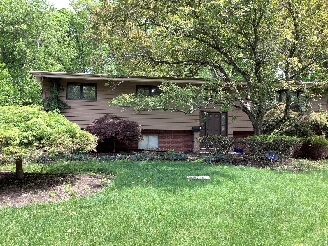 Foto principal - 12 Brockton Rd