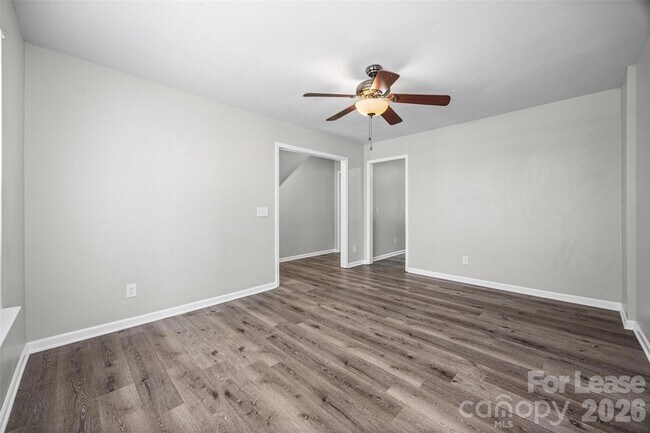 Foto del edificio - 5194 Brooktree Dr