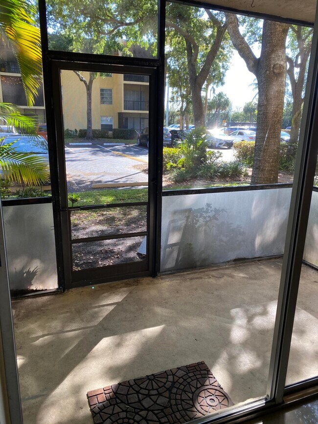 Foto del edificio - 470 NW 20th St