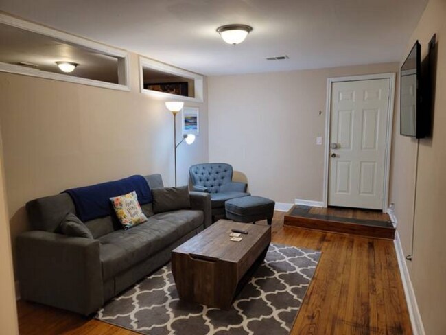 Foto del edificio - 4808 Woodhead St