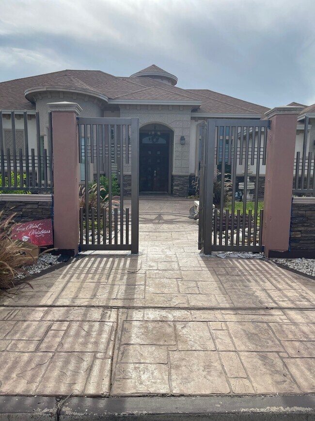 Foto del edificio - 929 Richland Dr