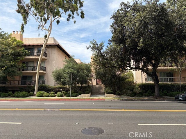 Foto del edificio - 1127 E Del Mar Blvd