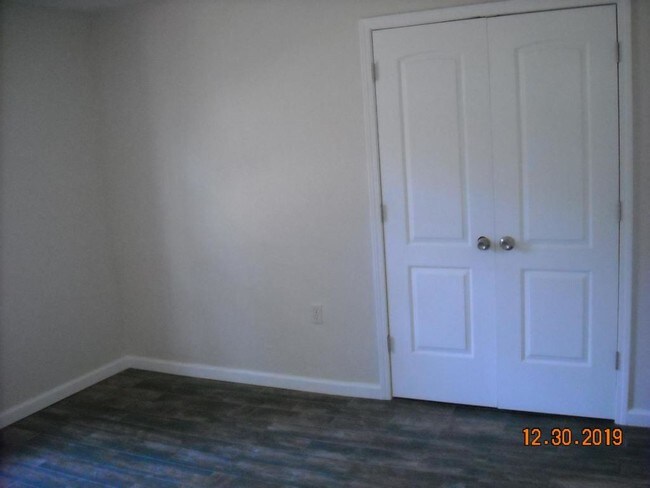 Building Photo - 8055 Rosewood St