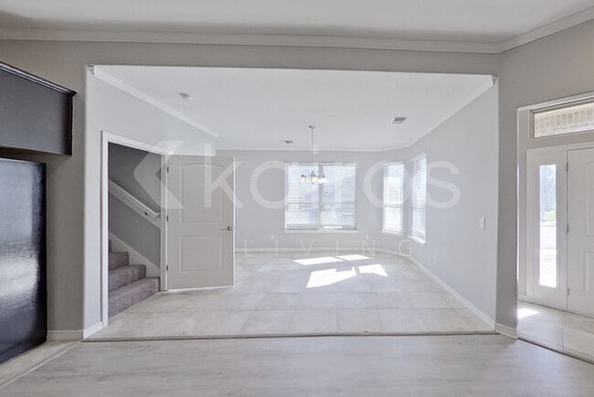 Building Photo - 3900 Durham Dr