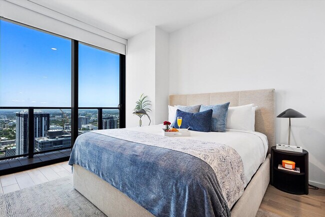 Building Photo - 398 NE 5th St