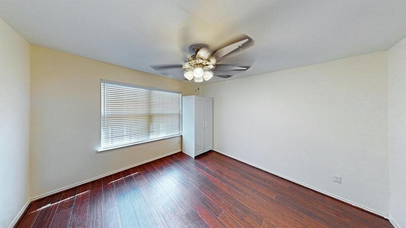 Primary Photo - 611 Pleasant Valley Dr