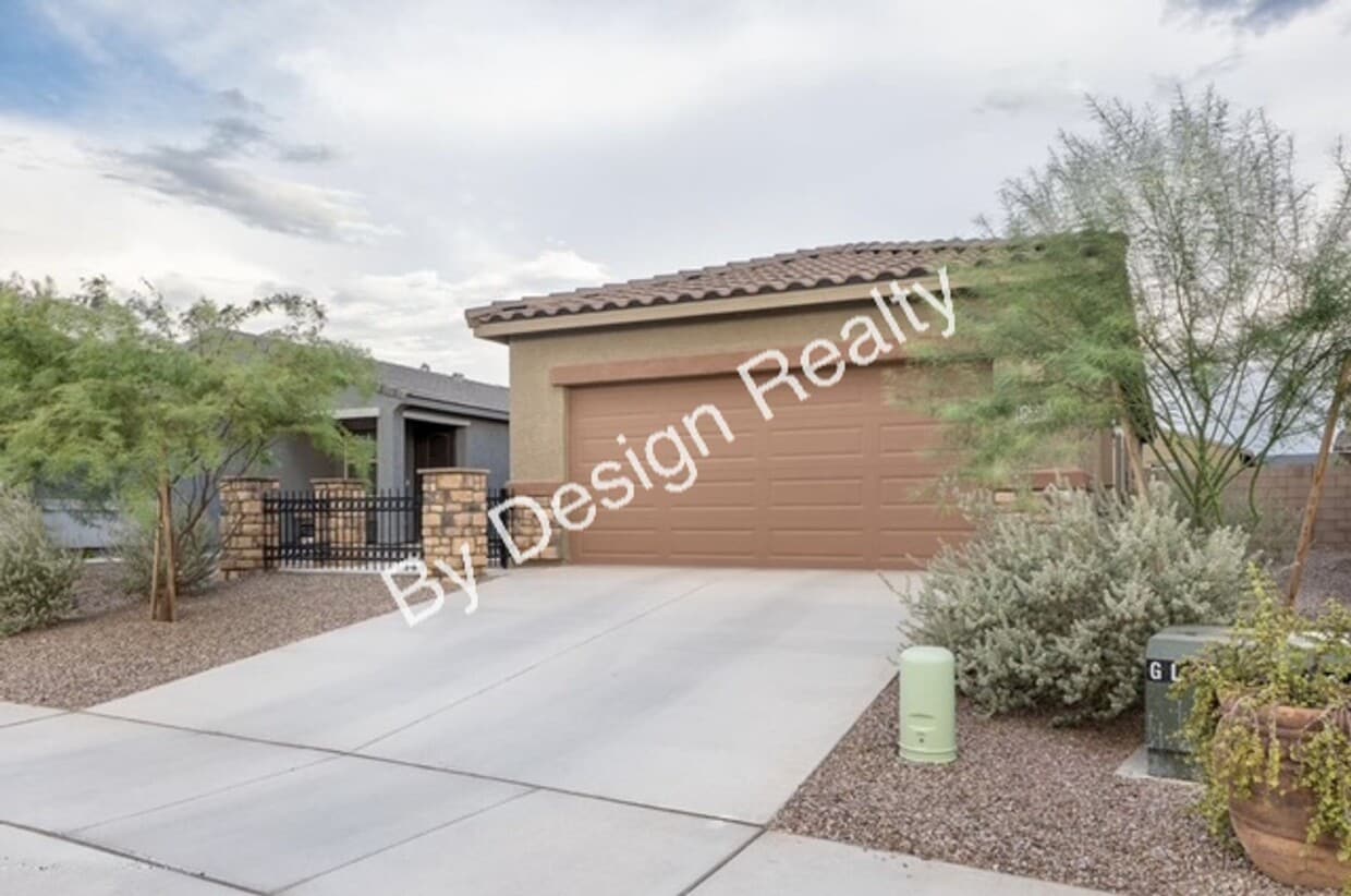 Primary Photo - Beautifully Upgraded 4 - Bedroom 2 - Bath ...