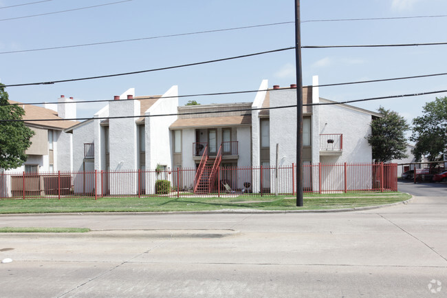 Building Photo - Dallas North Apartments