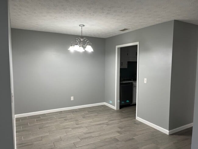 Building Photo - 109 Oak Park Ct