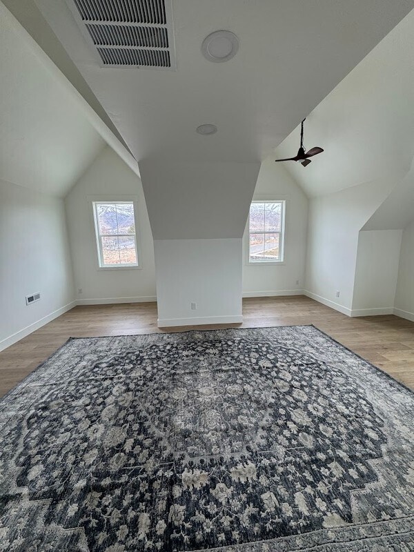 Building Photo - 279 W 110 S