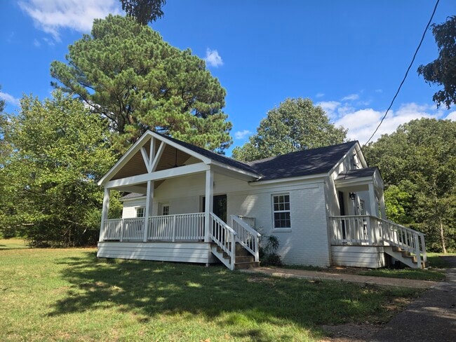 Photo - 880 Pisgah N House