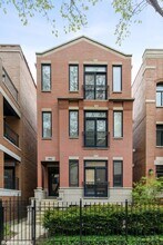Building Photo - 882 W Lill Ave