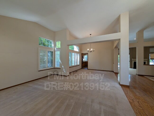 Building Photo - 3275 Formby Ln
