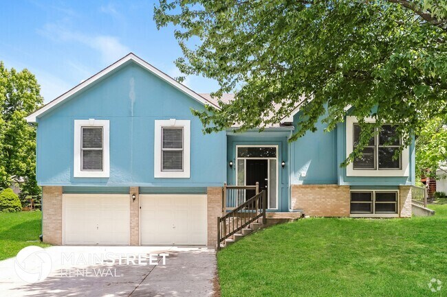 Building Photo - 6819 N Lydia Ave
