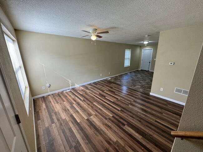 Building Photo - 2929 Mersington Ave