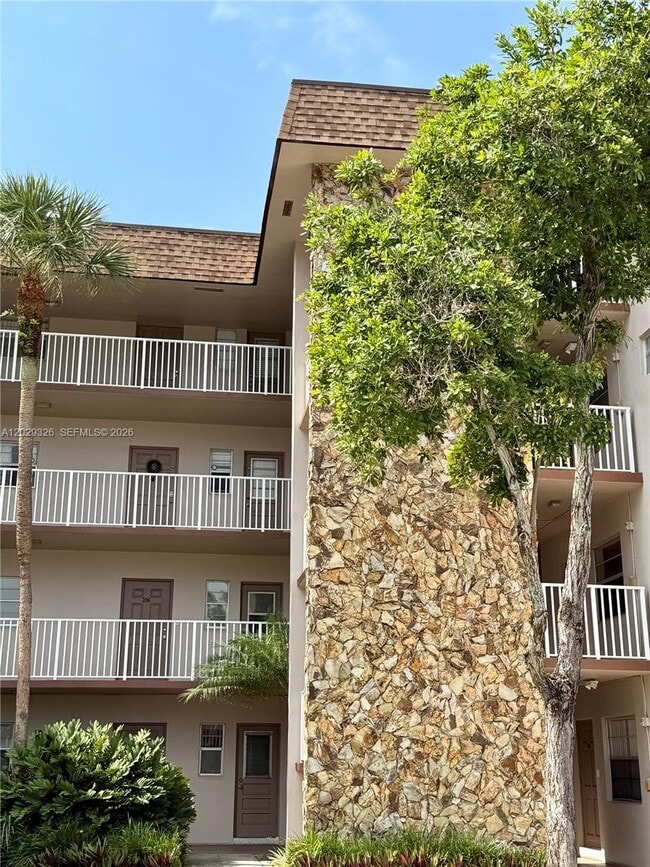 Building Photo - 8101 SW 24th Ct