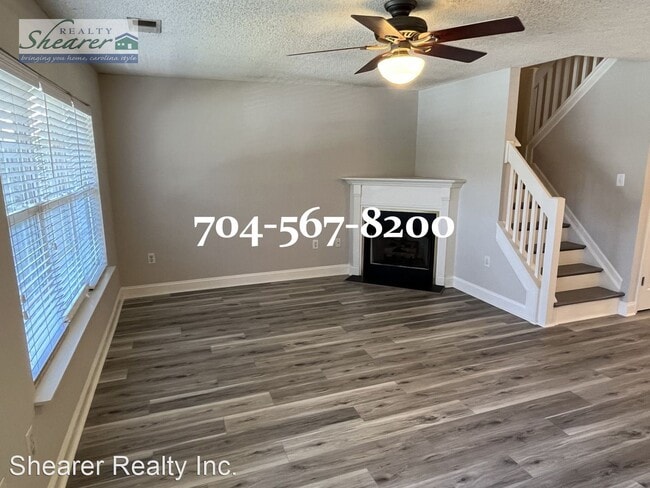Building Photo - 2 br, 2.5 bath House - 15451 Asterwind Court