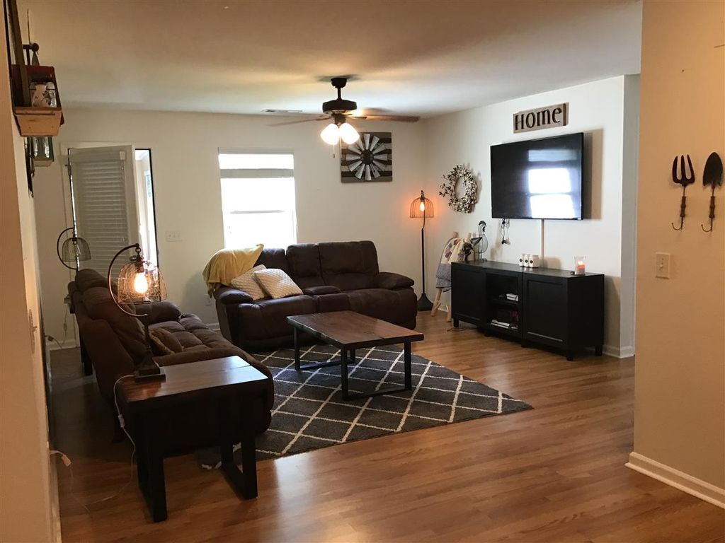 Primary Photo - 108 Magnum Way