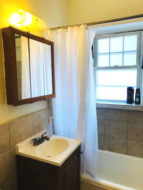 Foto del edificio - 1056 W Thorndale Ave