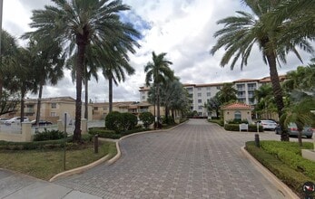 Building Photo - 4350 NW 79th Ave