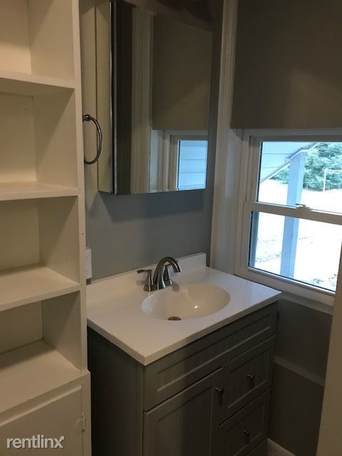 Building Photo - 1 br, 1 bath  - 740 Chemung St Apt 2 apt. # 2