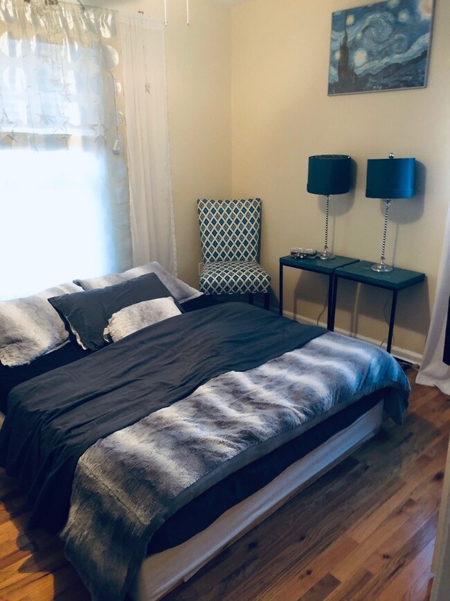 Foto del edificio - 210 Alum Springs Rd