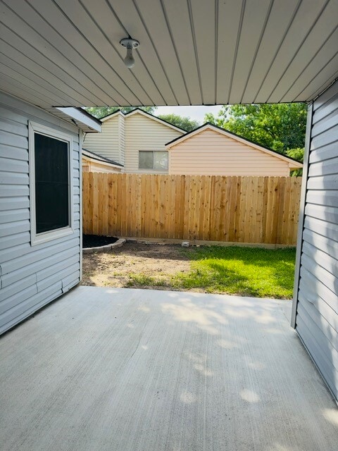 Building Photo - 18322 Autumn Trails Ln