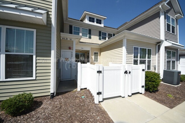 Building Photo - 504 Fishers Ct