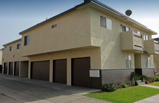 Building Photo - The Keelson Apartments