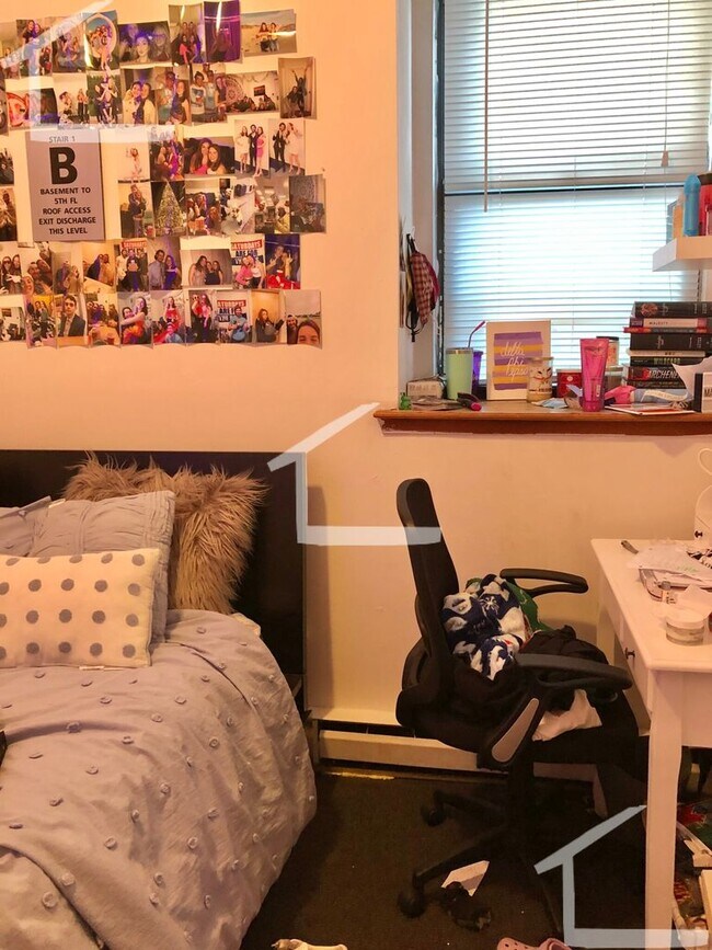 Foto del edificio - Large 3 Bedroom in South End, Eat-in Kitch...