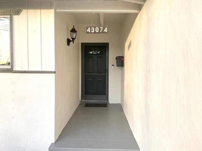 Building Photo - 43074 Charleston Way