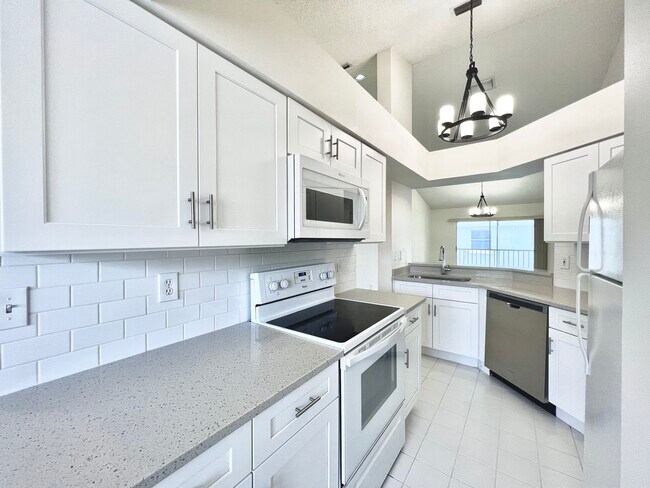 Building Photo - 113 Wading Bird Cir