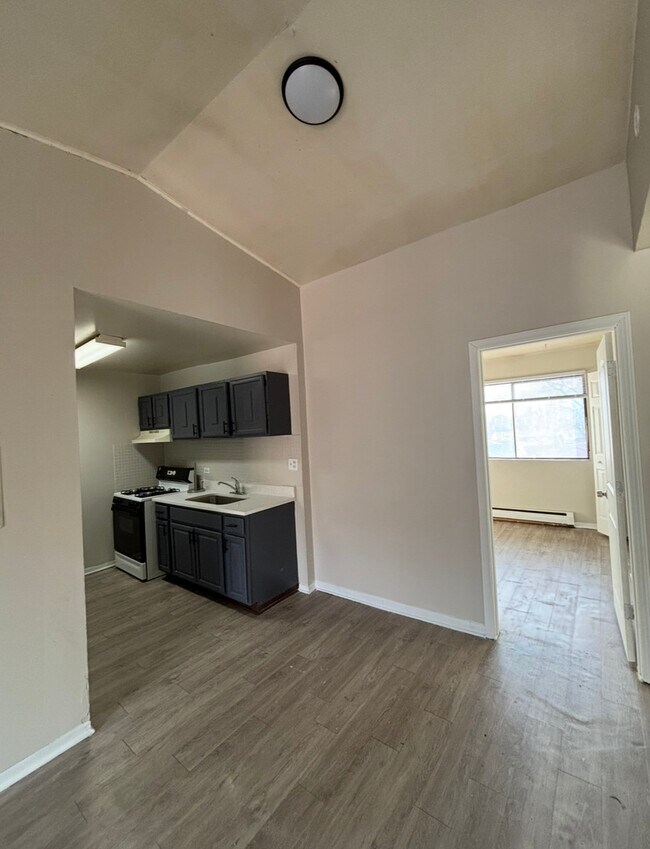 Foto del edificio - 3068 Bernice Ave