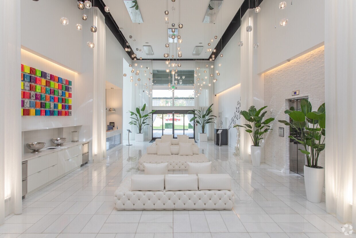 SLX Atlanta - Apartments in Chamblee, GA Apartments