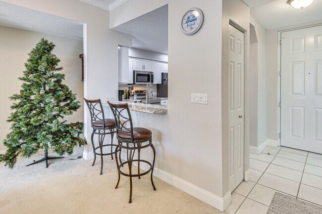 Foto del edificio - 4626 Harbour Village Blvd