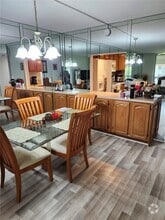 Building Photo - 9420 S Hollybrook Lake Dr