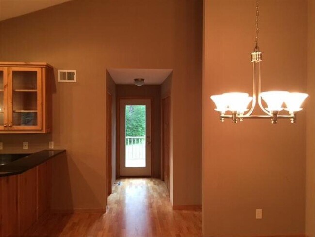 Building Photo - 14721 Orchard Rd