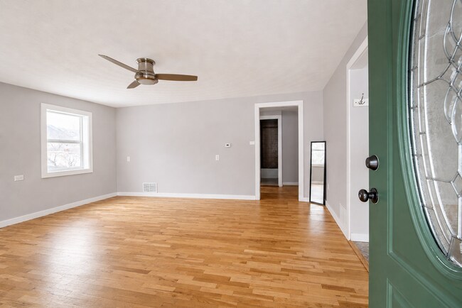 Foto del edificio - 703 10th St