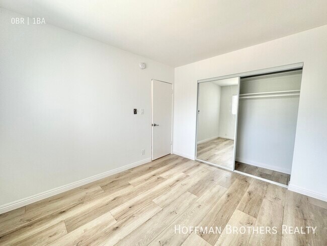 Foto del edificio - 14024 Oxnard St