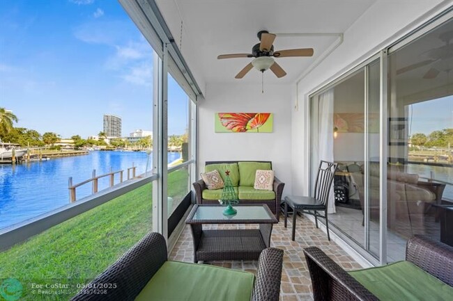 Foto del edificio - 460 Paradise Isle Blvd