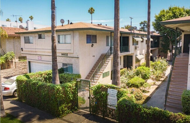 Foto del edificio - 14632 Erwin St