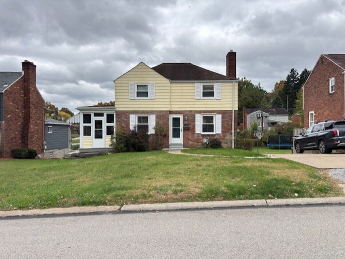 Foto principal - Beautiful Home for Rent