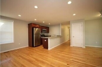 Primary Photo - 23 Maywood St