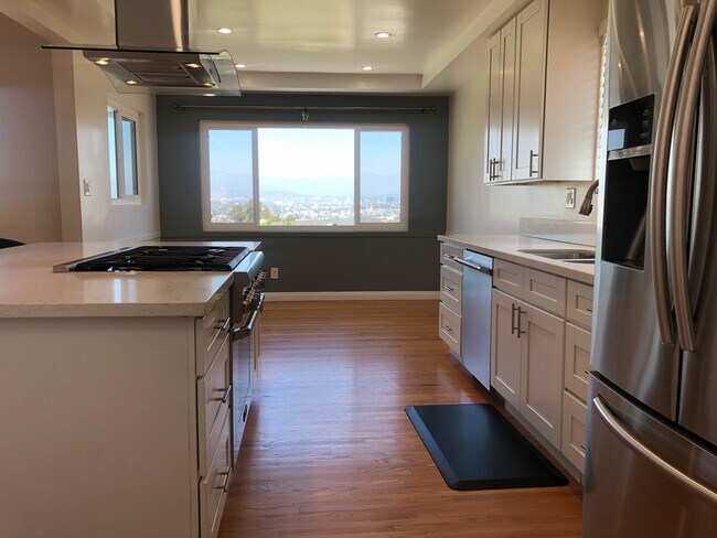 Building Photo - 4413 Don Felipe Dr
