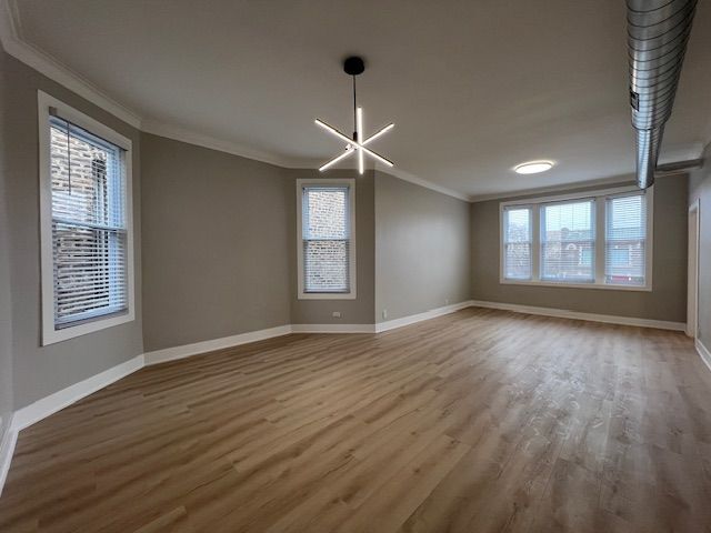 Foto del edificio - 3640 W Fullerton Ave