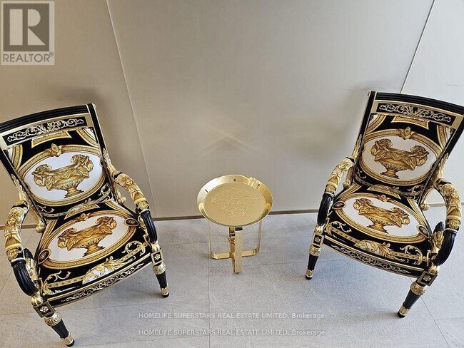 Building Photo - 319 Jarvis St