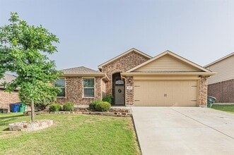 Building Photo - 405 Calder Ln