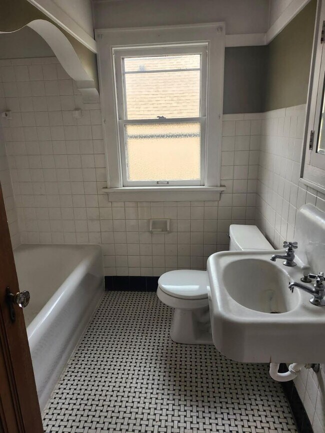 Foto del edificio - 2330 N 61st St