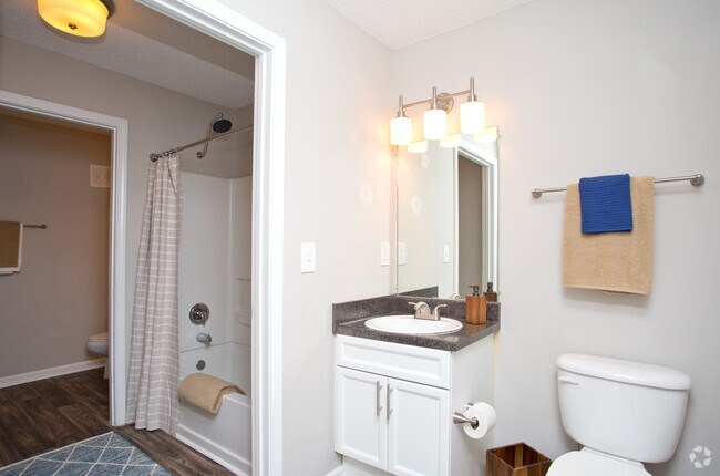 3HAB, 2BA - 1,230 ft² - 1322 North Apartments