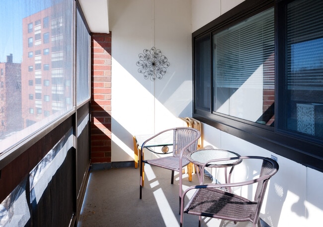 Interior Photo - 1443 Beacon